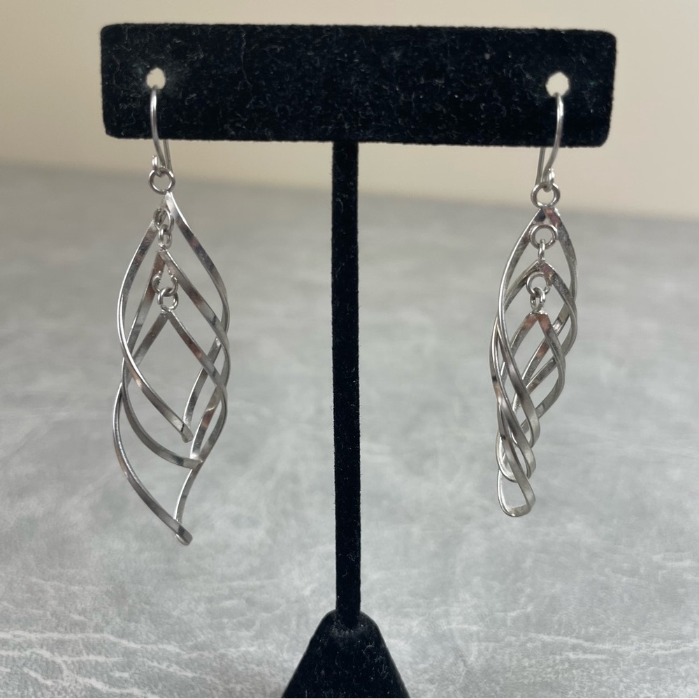 Chic Silver Swirl Dangle Earrings